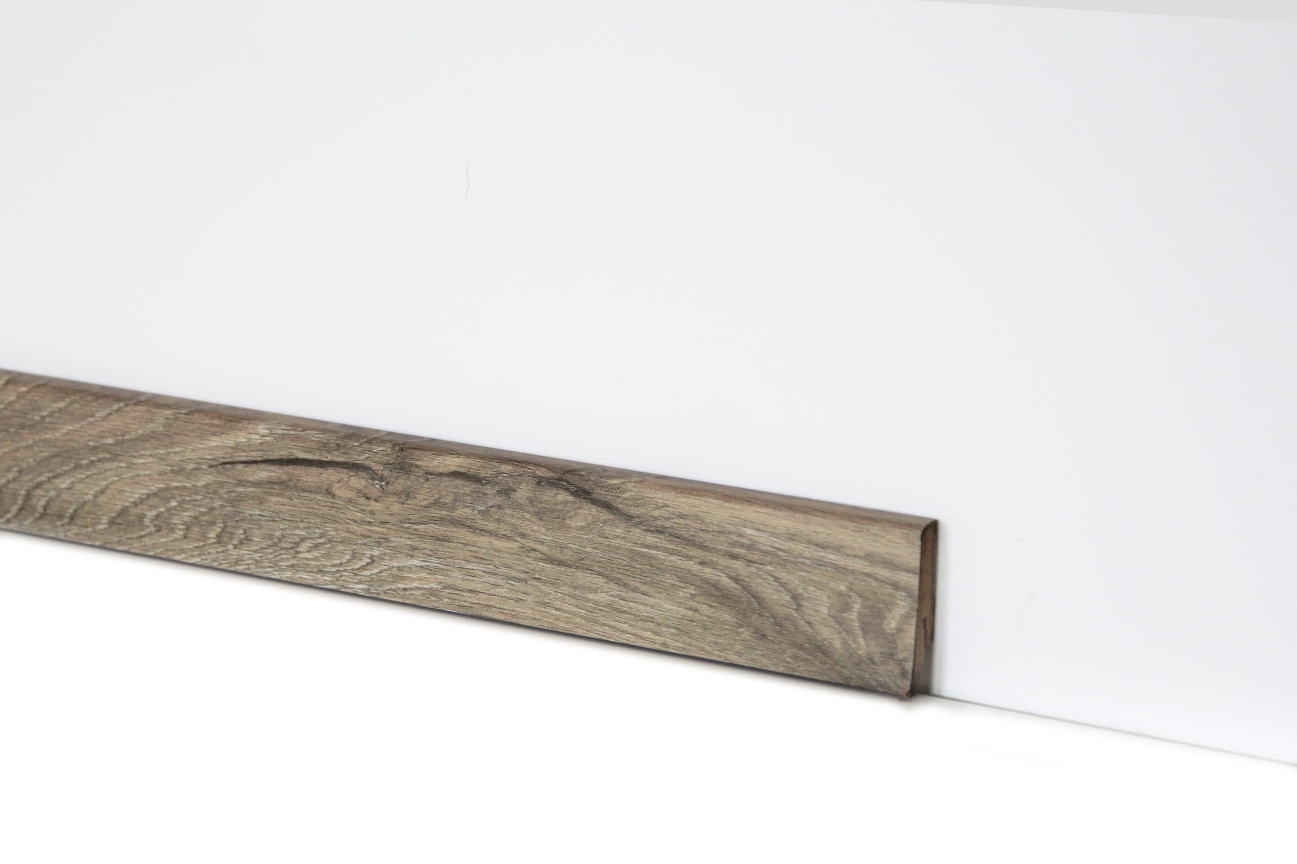 St58-Sockelleiste 4002